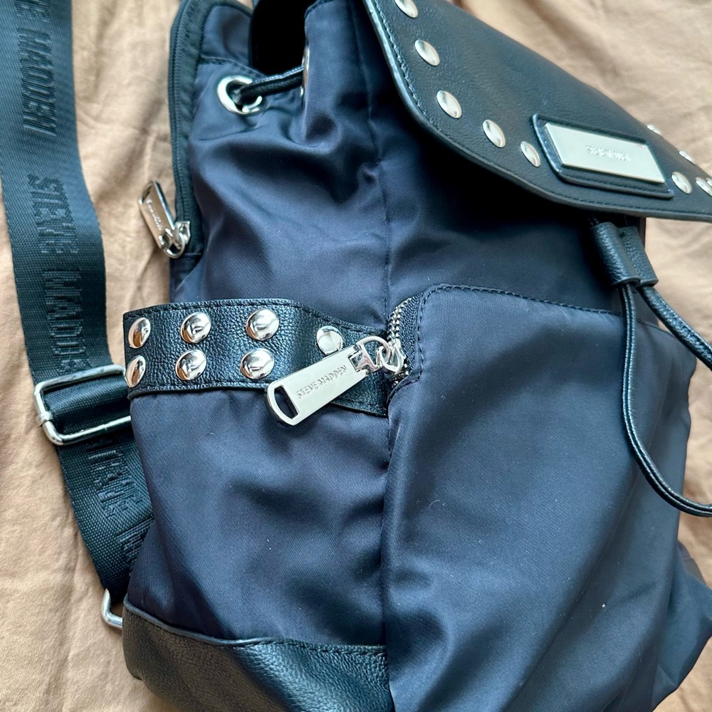 Beautiful Steve Madden Silver Studded Black Backpack - Picture 7 of 16